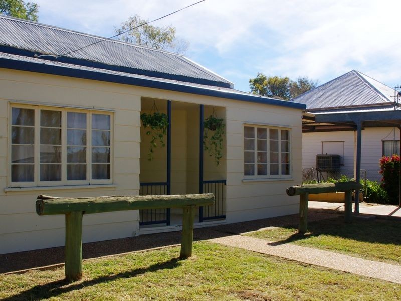 137 Crane Street, Longreach QLD 4730