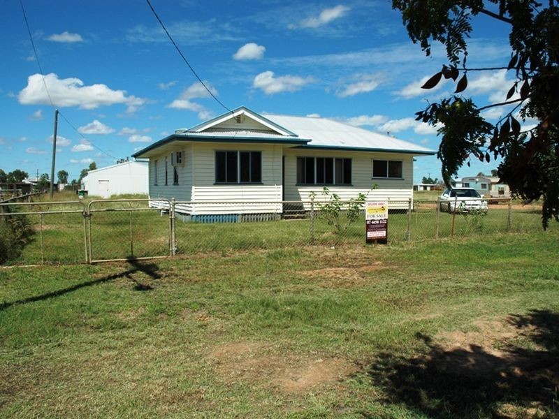 33 Bridge street, Muttaburra QLD 4732