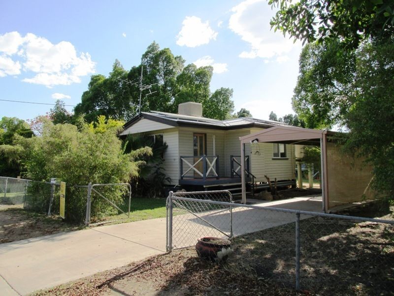 11 Jabiru street, Longreach QLD 4730