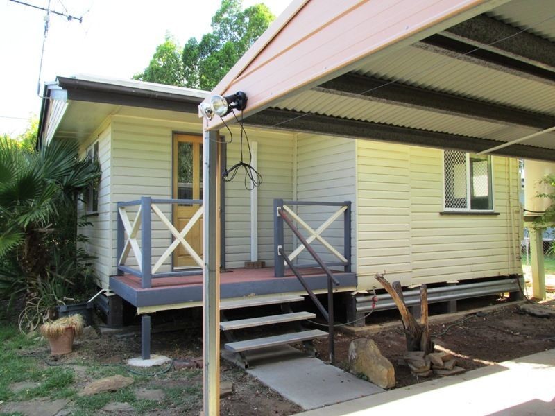 11 Jabiru street, Longreach QLD 4730