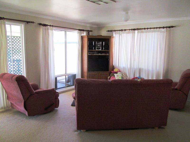 45 Plover Street, Longreach QLD 4730