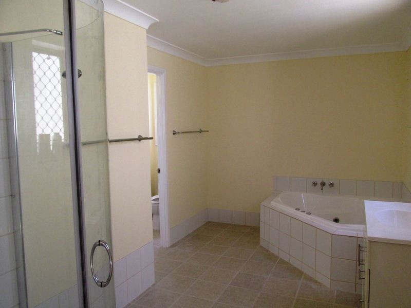 3 Brigalow street, Barcaldine QLD 4725