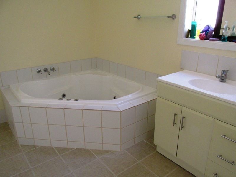 3 Brigalow street, Barcaldine QLD 4725