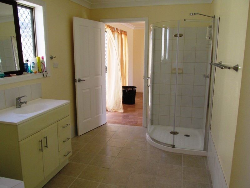 3 Brigalow street, Barcaldine QLD 4725