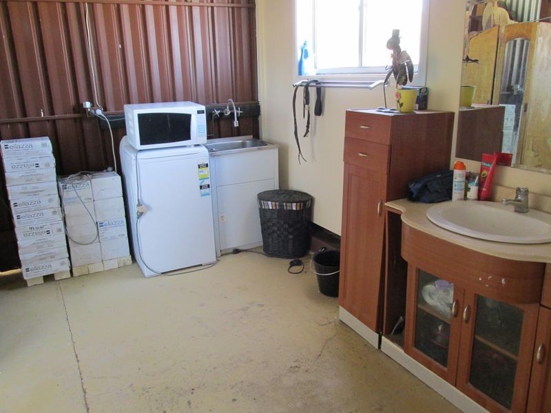 3 Brigalow street, Barcaldine QLD 4725