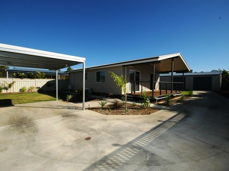 8 Robin road, Longreach QLD 4730