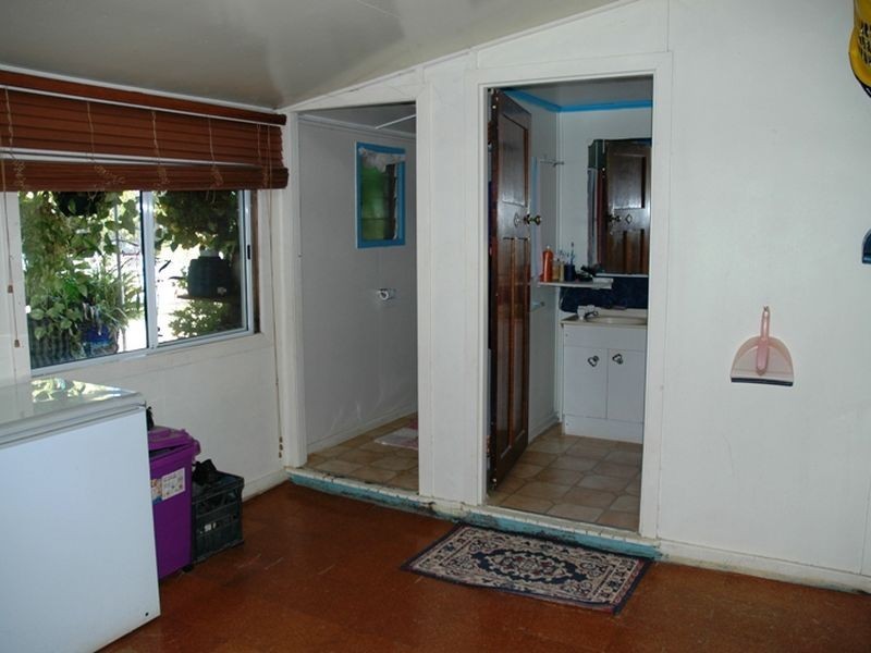 82 Cassowary street, Longreach QLD 4730