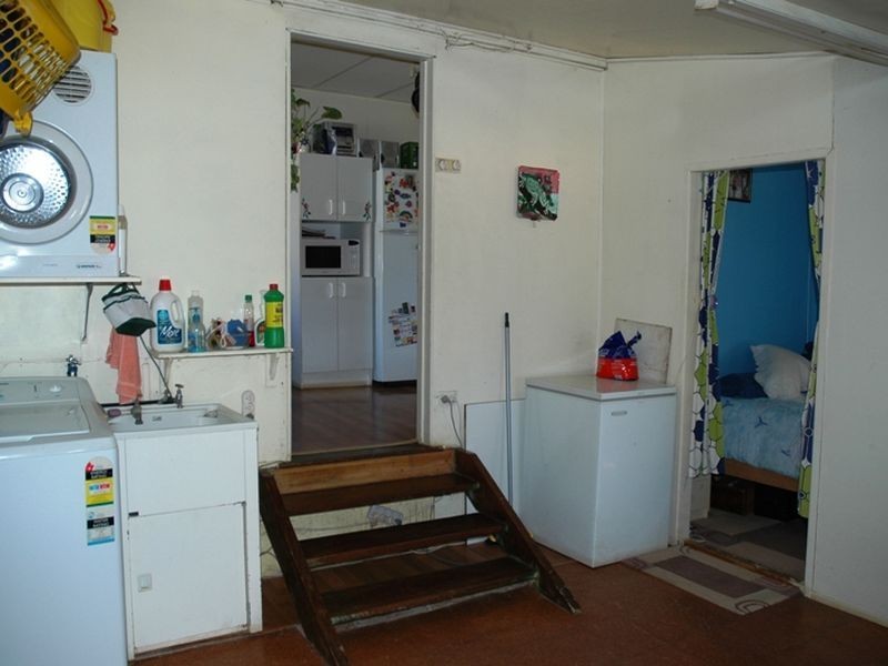 82 Cassowary street, Longreach QLD 4730