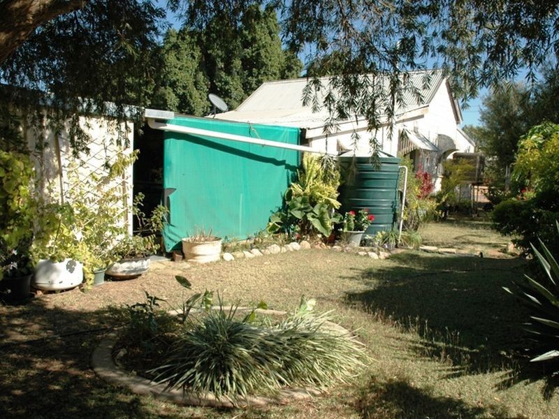 82 Cassowary street, Longreach QLD 4730