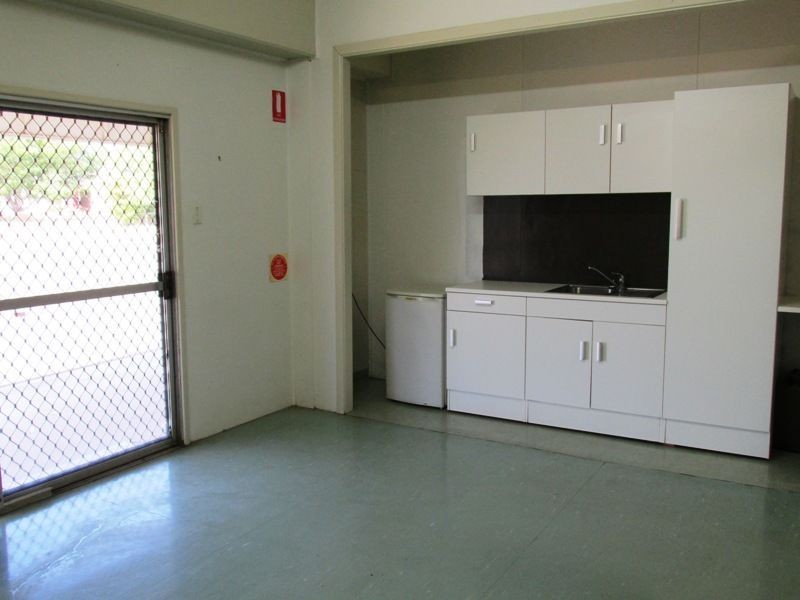 28 Pelican street, Longreach QLD 4730