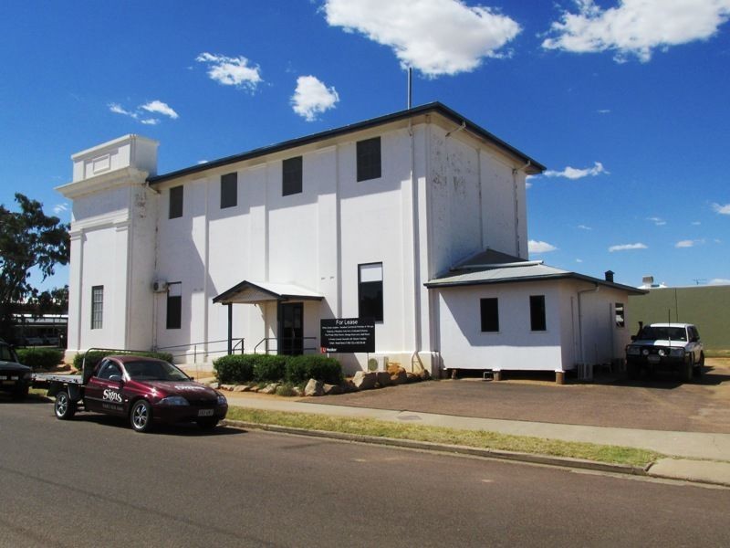 100 Galah street, Longreach QLD 4730