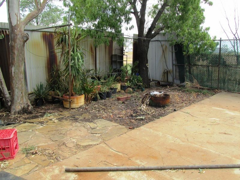 17 Sword street, Muttaburra QLD 4732