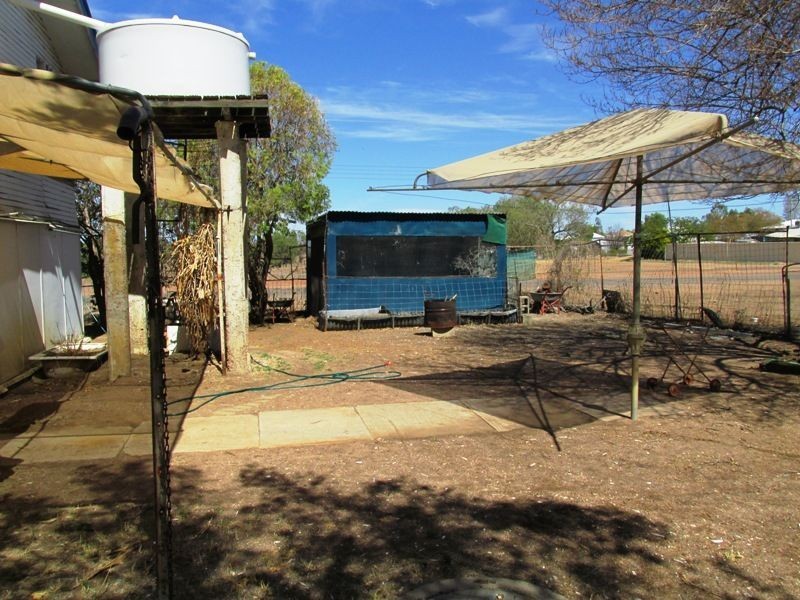 159 Cassowary street, Longreach QLD 4730