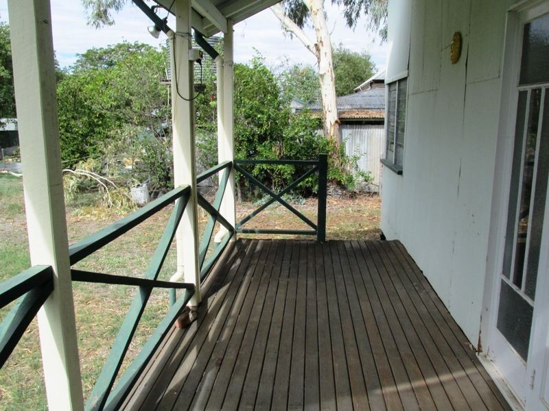 33 Garden street, Blackall QLD 4472