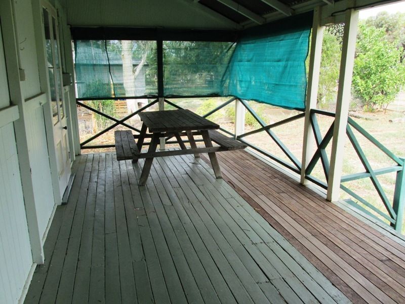 33 Garden street, Blackall QLD 4472
