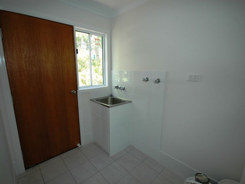 24 Byron street, Alpha QLD 4724