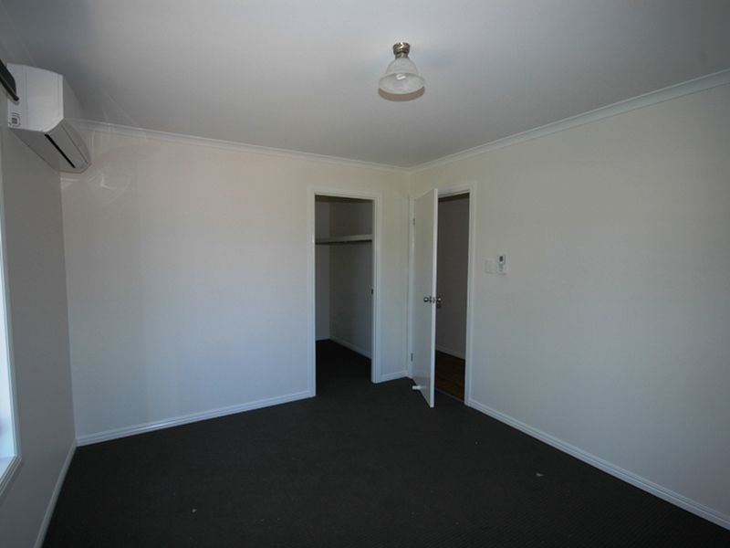 24 Byron street, Alpha QLD 4724
