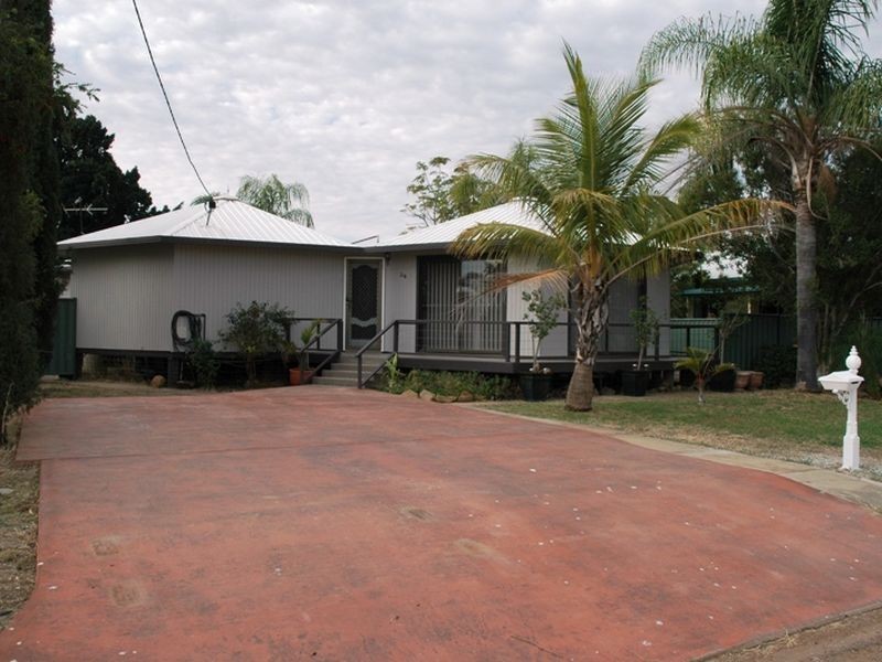 28 Miner Road, Longreach QLD 4730