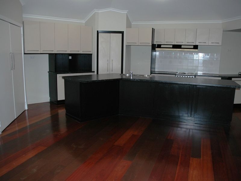 28 Miner Road, Longreach QLD 4730