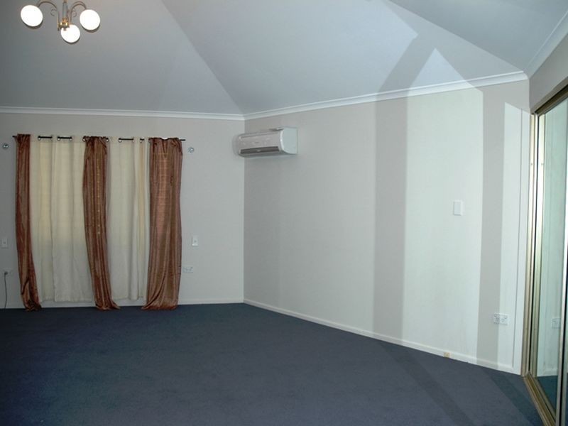 28 Miner Road, Longreach QLD 4730