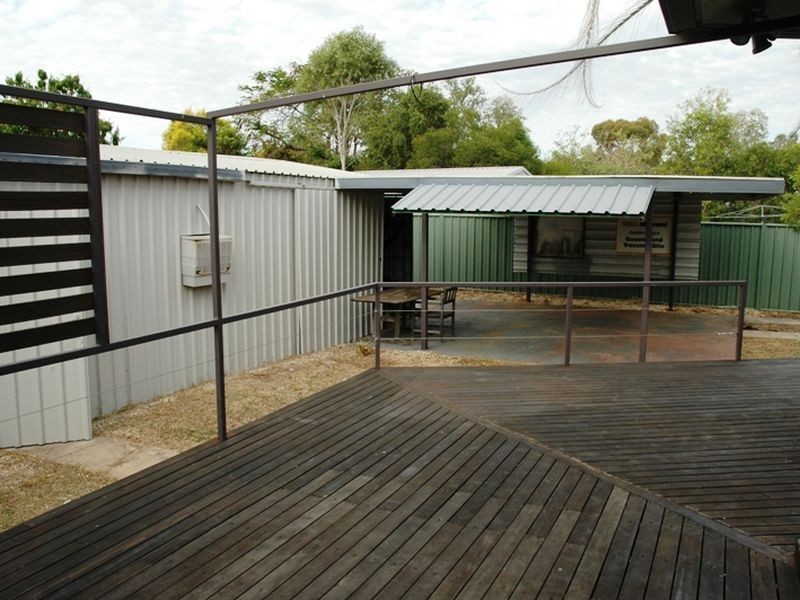 28 Miner Road, Longreach QLD 4730