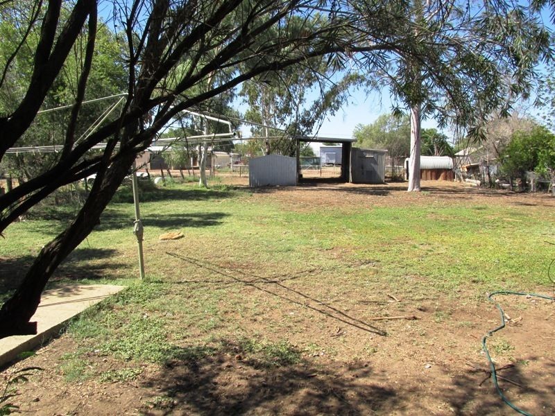 88 Cassowary street, Longreach QLD 4730