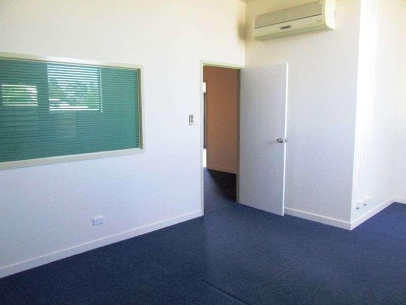 100 GALAH street, Longreach QLD 4730