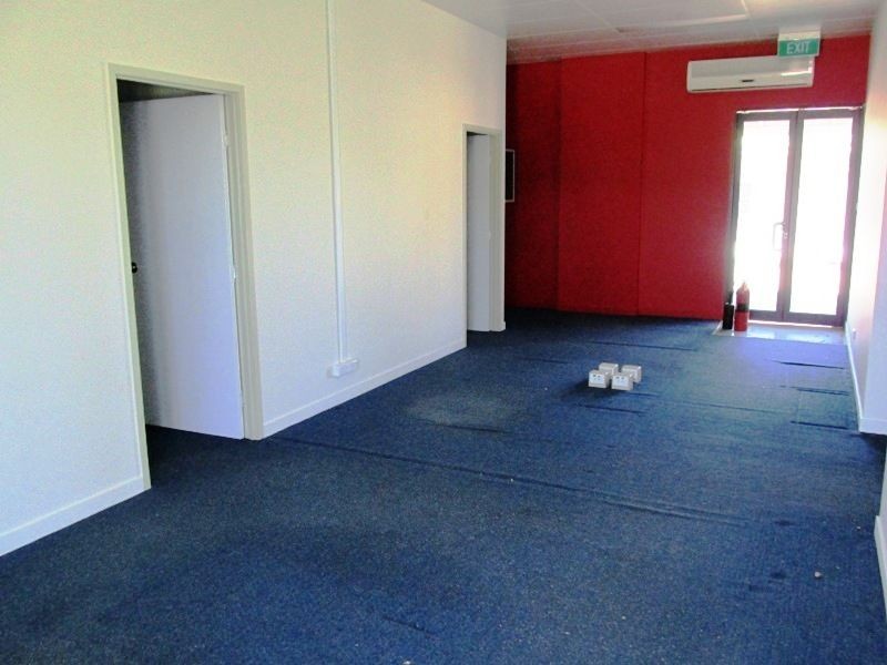 100 GALAH street, Longreach QLD 4730