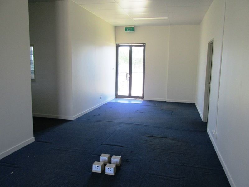 100 GALAH street, Longreach QLD 4730