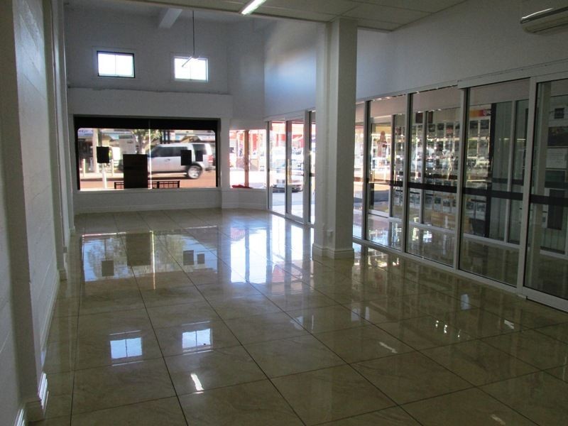 Shop1 & 3 Eagle street, Longreach QLD 4730