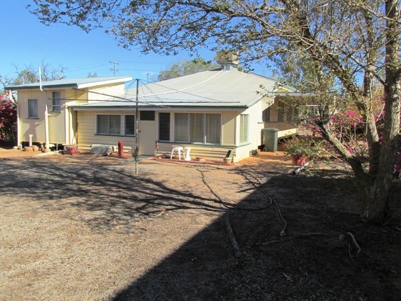 166 Crane street, Longreach QLD 4730