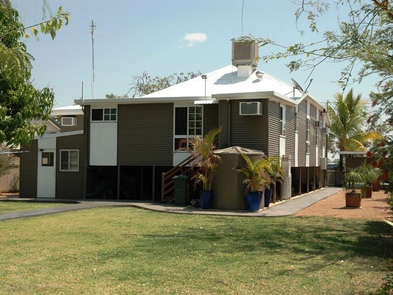 168 Wren street, Longreach QLD 4730