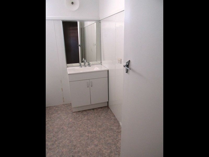 39 Crane street, Longreach QLD 4730