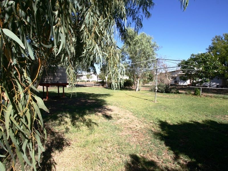 39 Crane street, Longreach QLD 4730