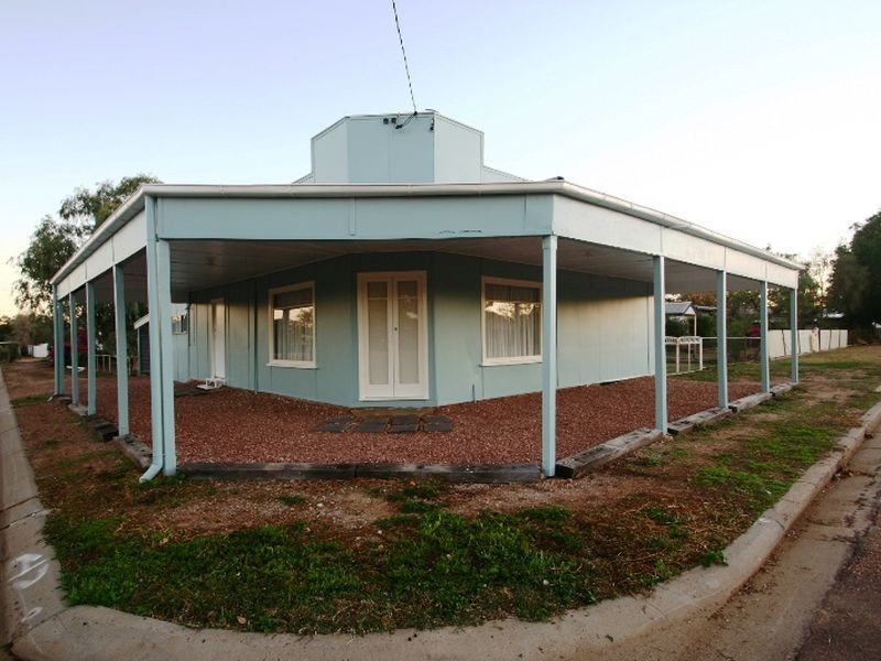 39 Crane street, Longreach QLD 4730