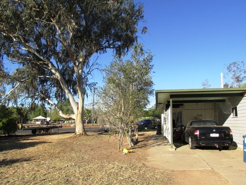 24 Galah street, Longreach QLD 4730