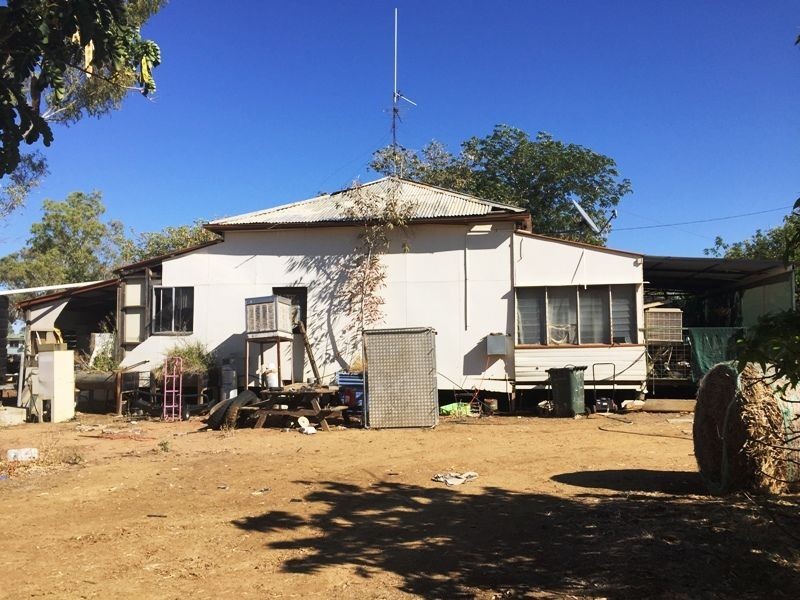 30-32 Flinders street, Ilfracombe QLD 4727