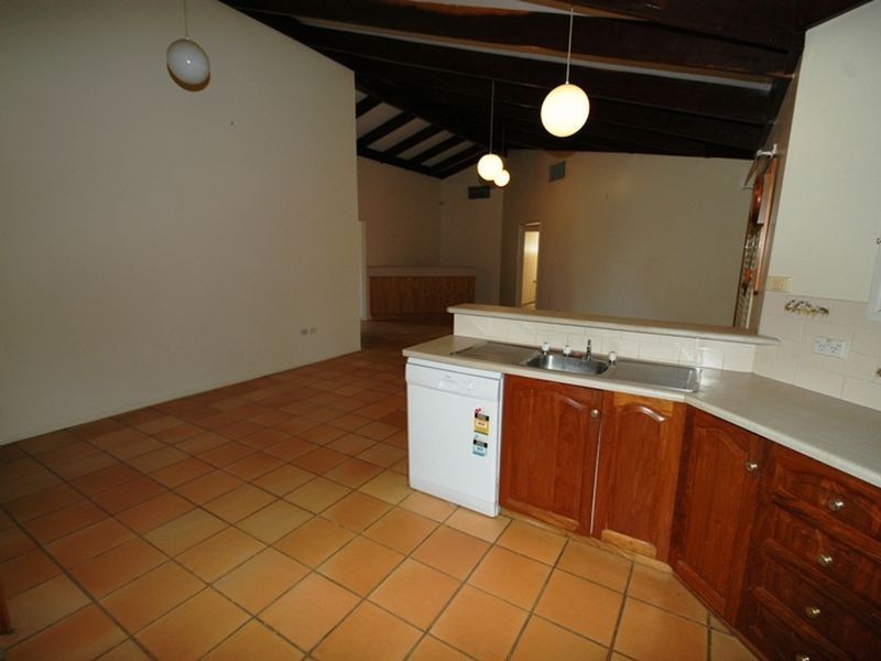 74 Wompoo road, Longreach QLD 4730