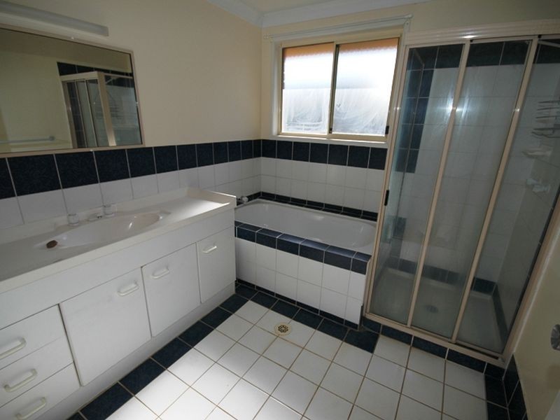 74 Wompoo road, Longreach QLD 4730