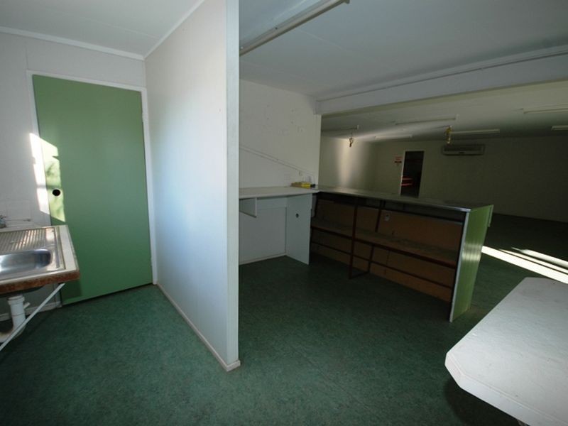 2-4 Miner road, Longreach QLD 4730