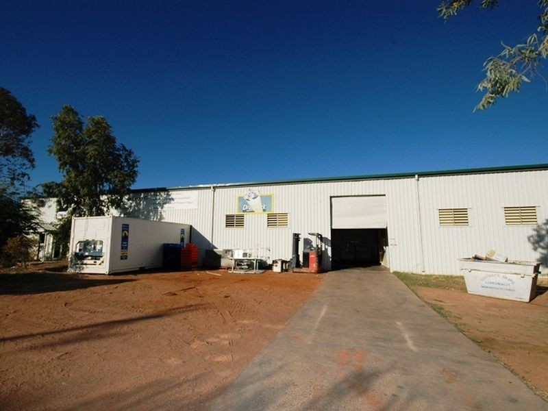 2-4 Miner road, Longreach QLD 4730