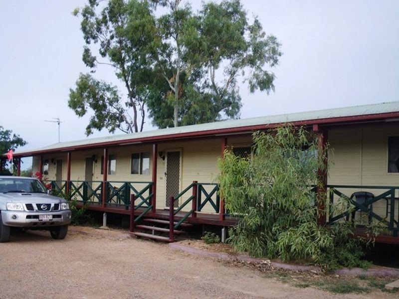 20 Oondooroo street, Winton QLD 4735