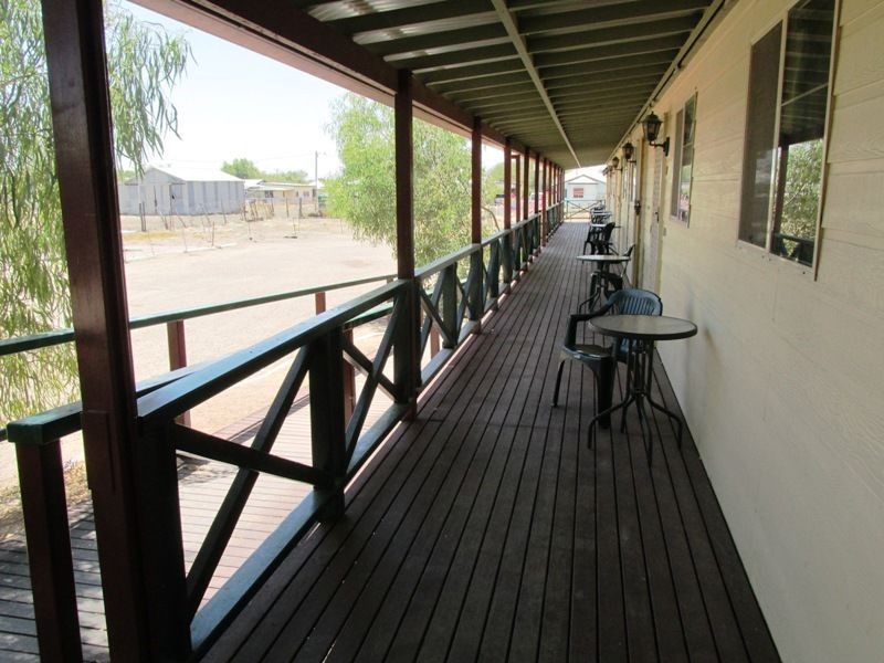 20 Oondooroo street, Winton QLD 4735