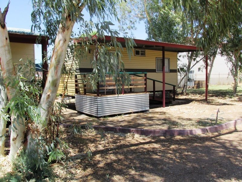 20 Oondooroo street, Winton QLD 4735