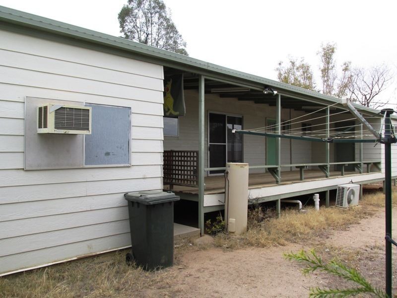 42 Plover street, Longreach QLD 4730