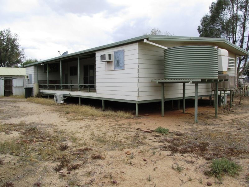 42 Plover street, Longreach QLD 4730