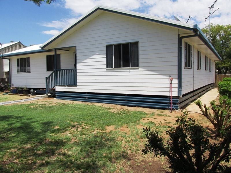 129 Wren street, Longreach QLD 4730