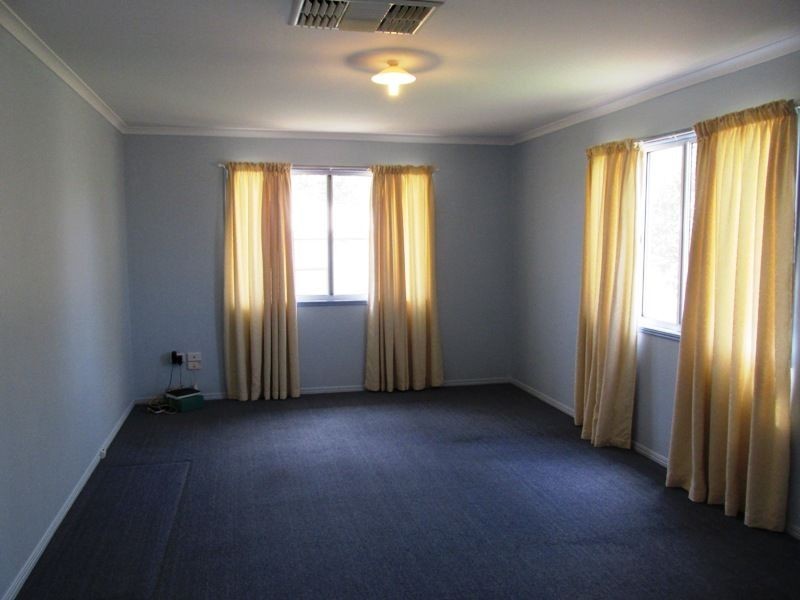 129 Wren street, Longreach QLD 4730