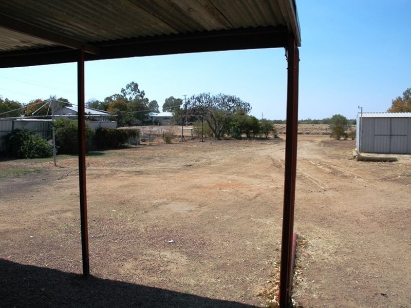 164 Crane street, Longreach QLD 4730