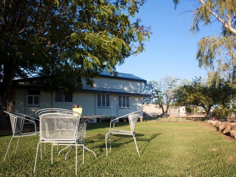 77 Crane street, Longreach QLD 4730